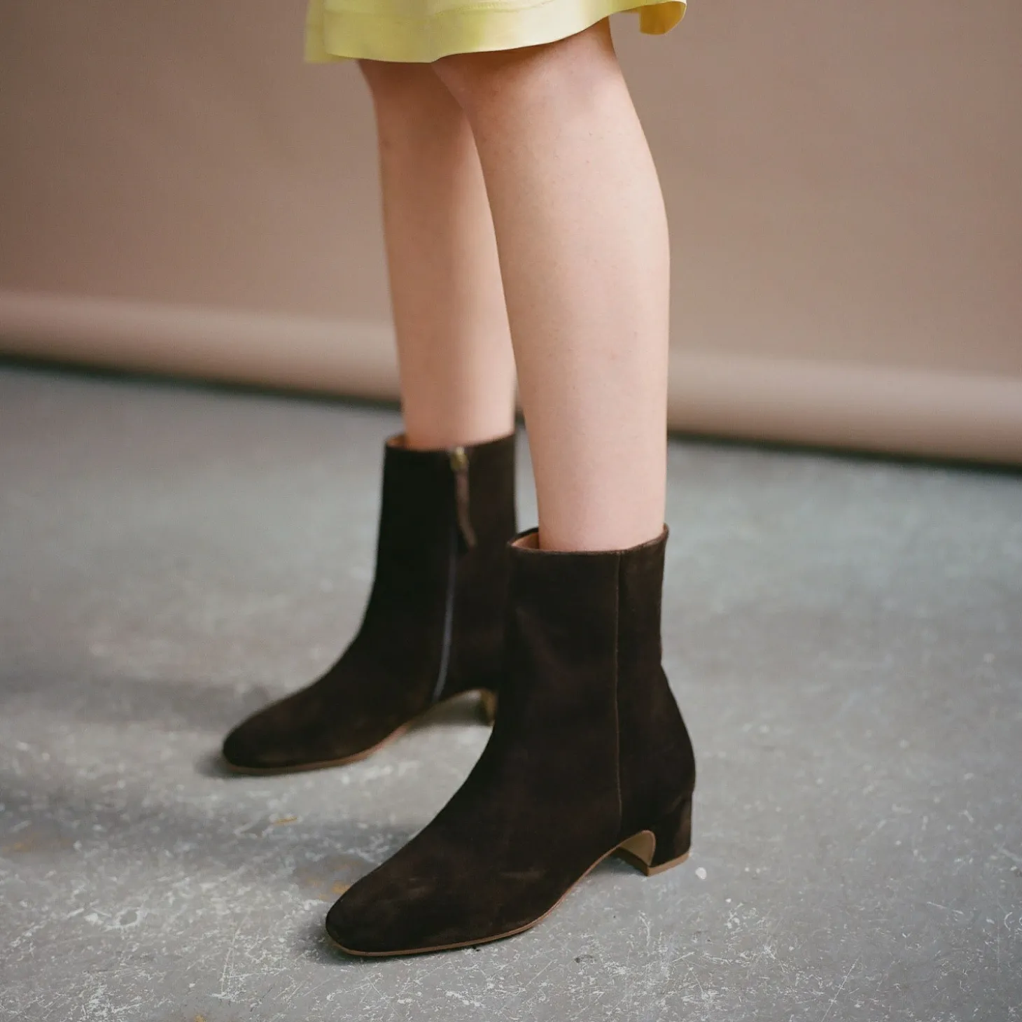 Stav Botki, Czekoladowy Braz Welur