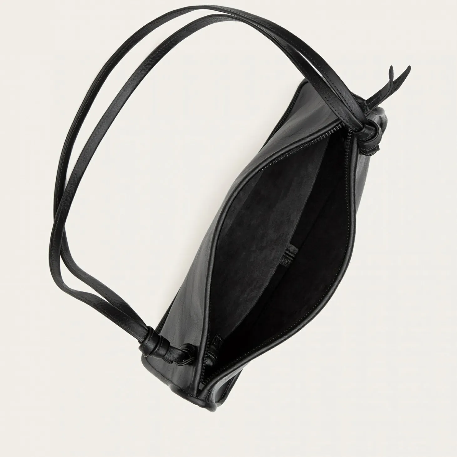 Suzanne Torebka M, Czarny