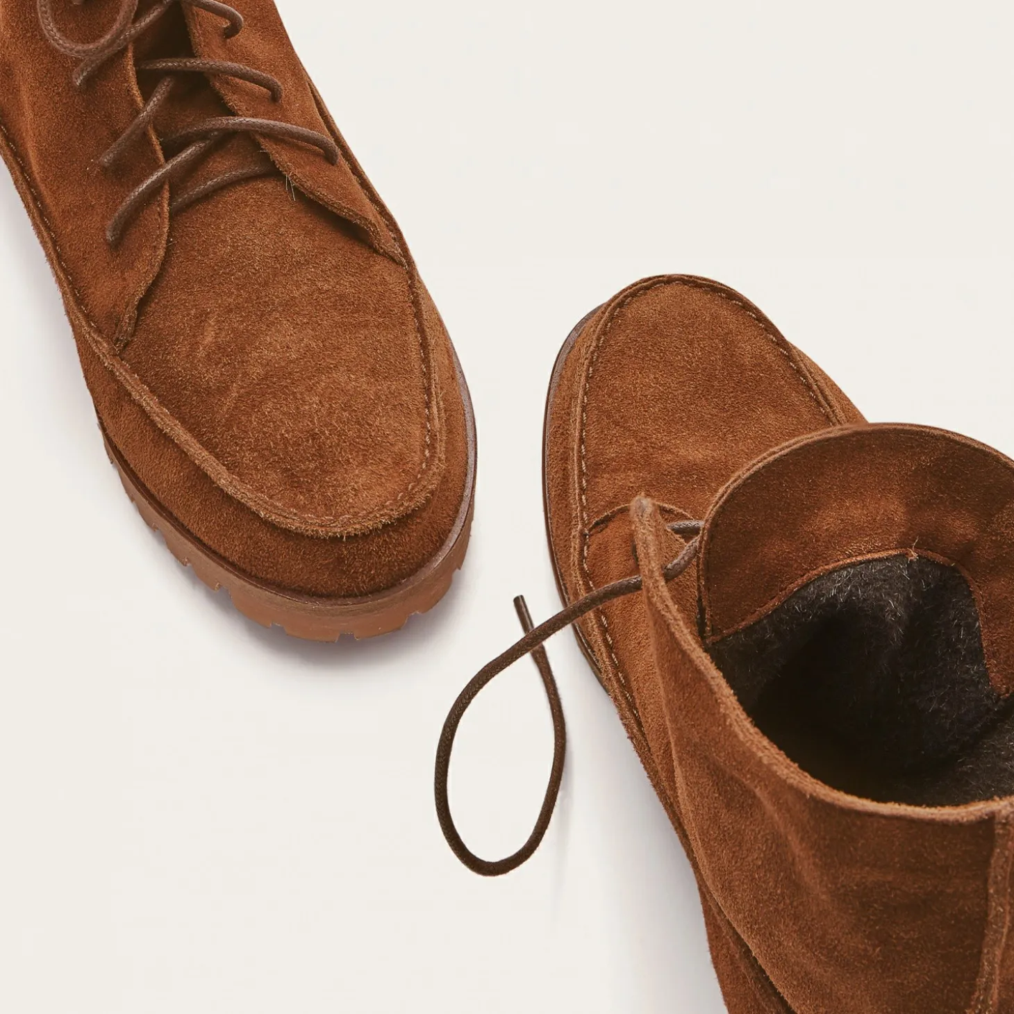 Tefer Botki, Rudy Welur