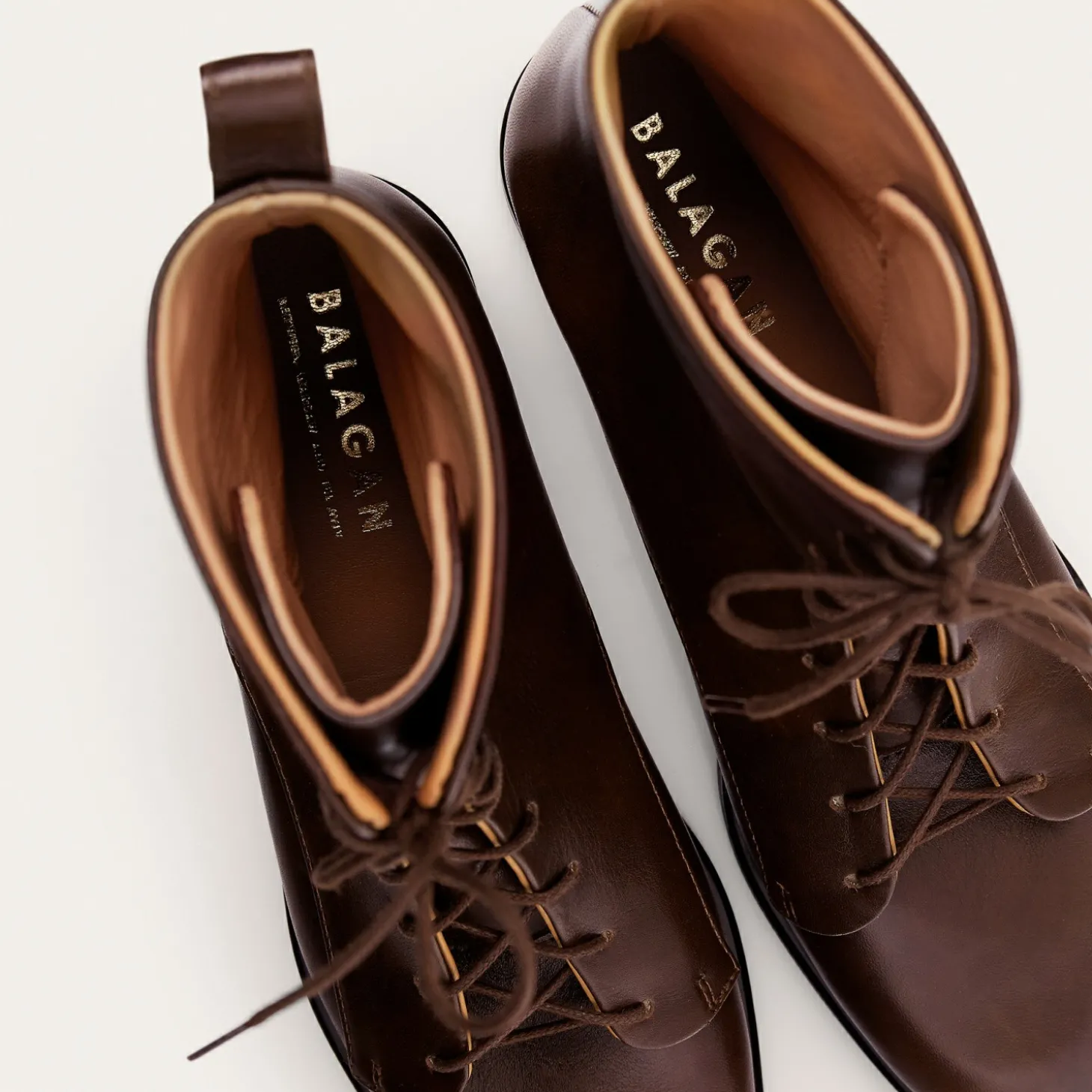 Tzava Botki, Ciemny Braz