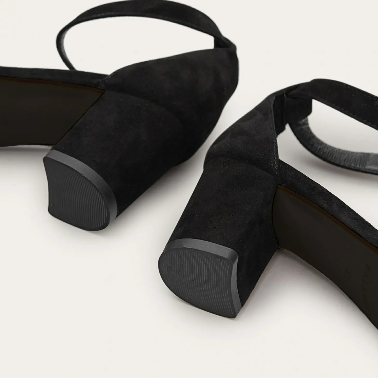 Ulam Sandaly, Czarny Zamsz