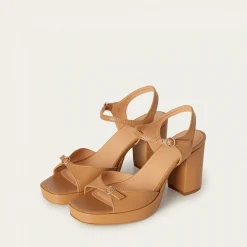 Vivienne Sandaly, Naturalny